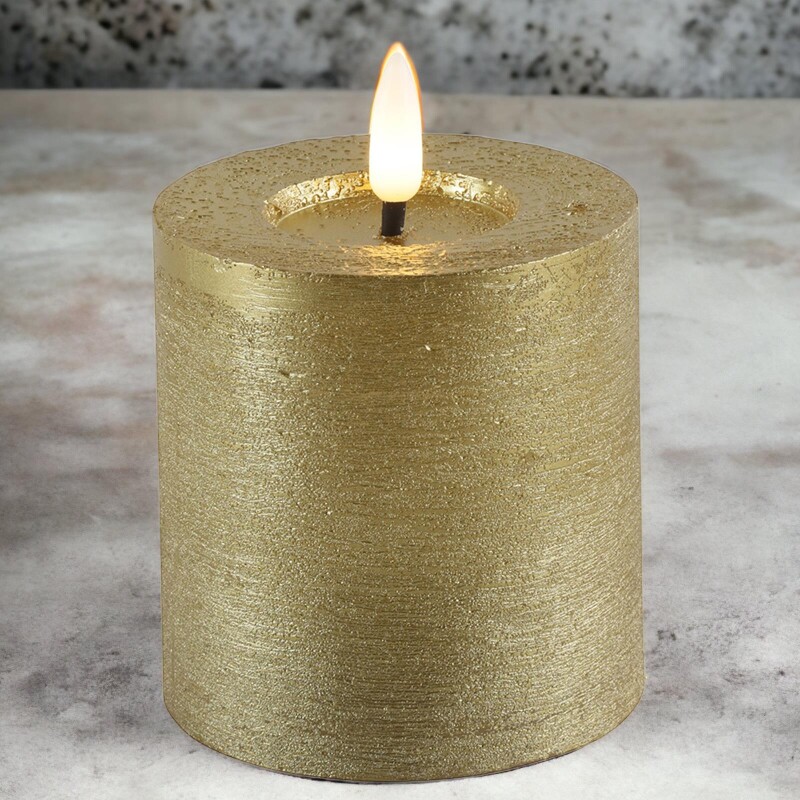 LED Stumpenkerze -Rustikal- Timer 8x7cm gold Design, 4,99 €